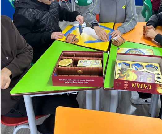 Akıl ve Zekâ Oyunları Köyünde Bir Gün