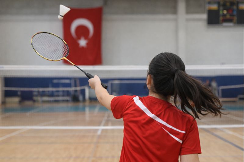 Mezitli Nurettin Topçu Anadolu Lisesi Badminton İl Birincisi
