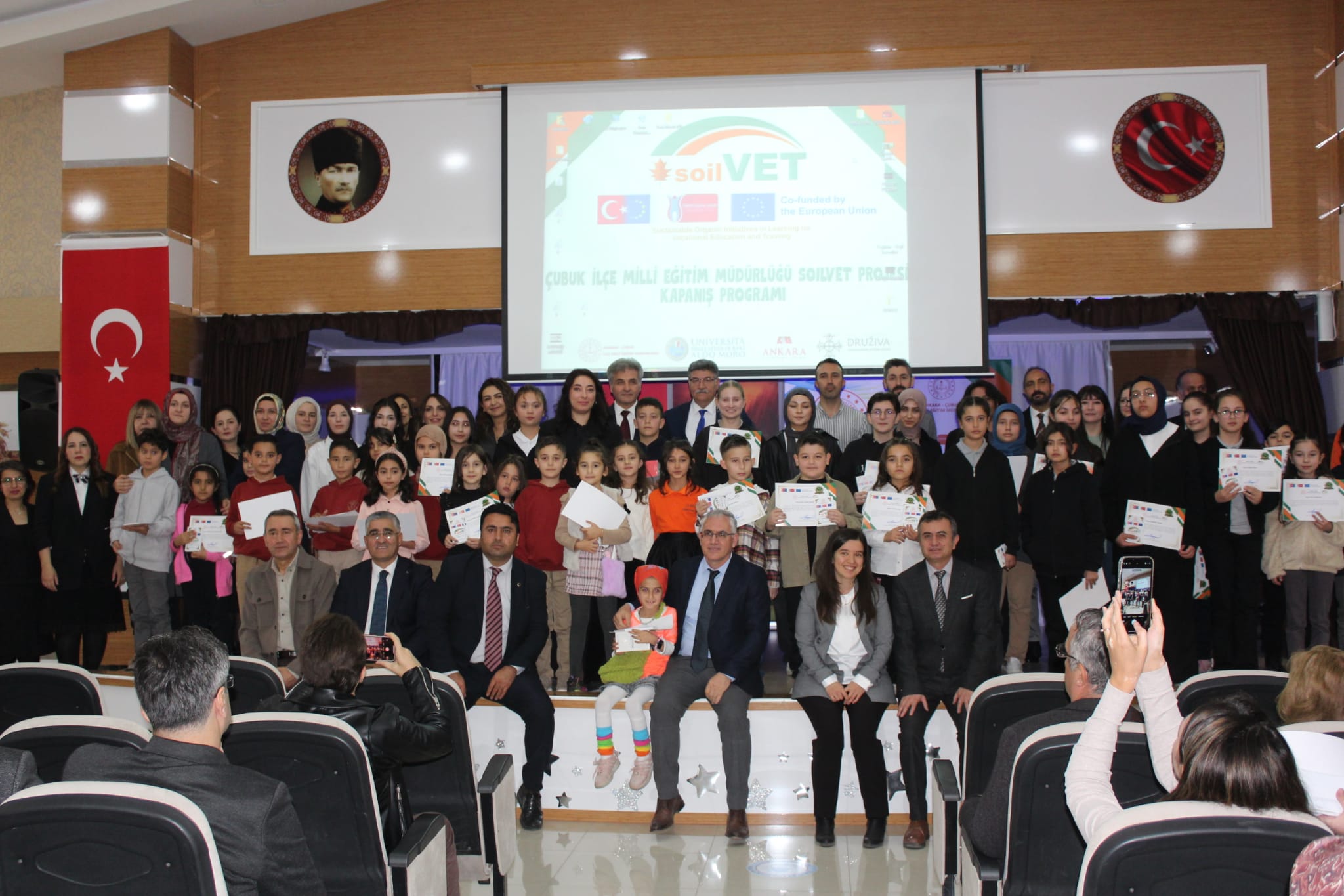 BİR AĞAÇ, BİN NEFES AFİŞ TASARIM YARIŞMASI; ÇUBUK GENÇ AR-GE