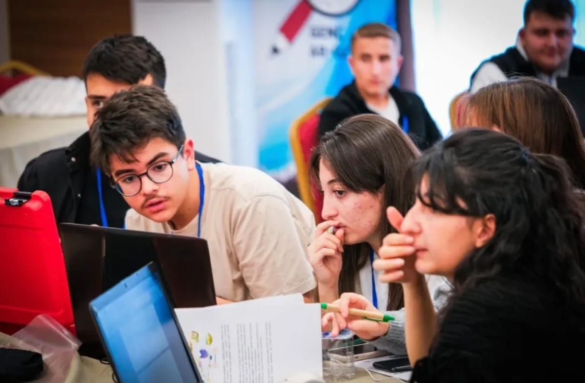 ANKARA GENÇ AR-GE PROJESİ; İNOVATİF KODLAMA ATÖLYELERİ/ LEVEL UP OYUN GELİŞTİRME VE KODLAMA EĞİTİMİ