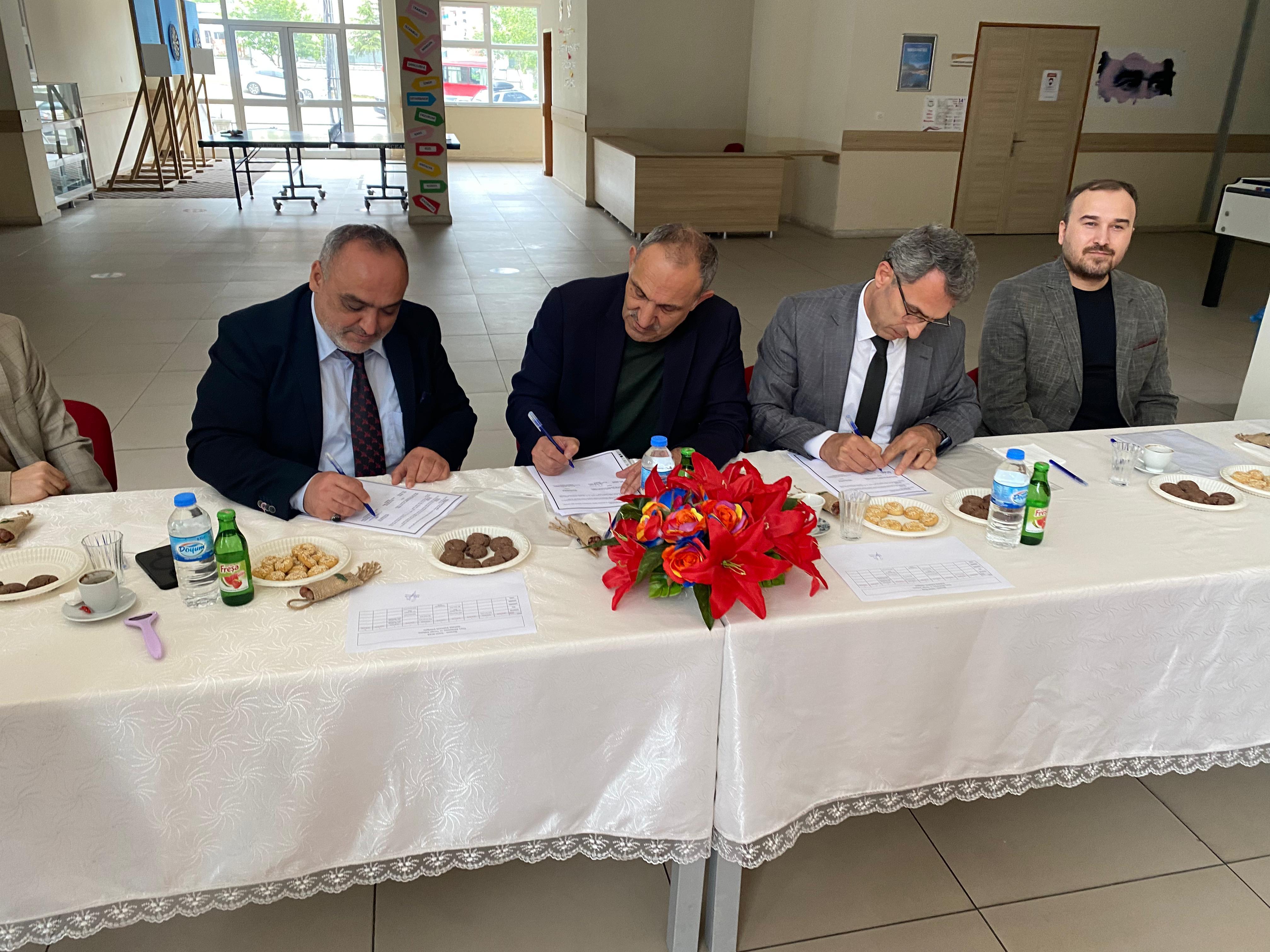 Gençlerden Özel Eğitime Tam Destek