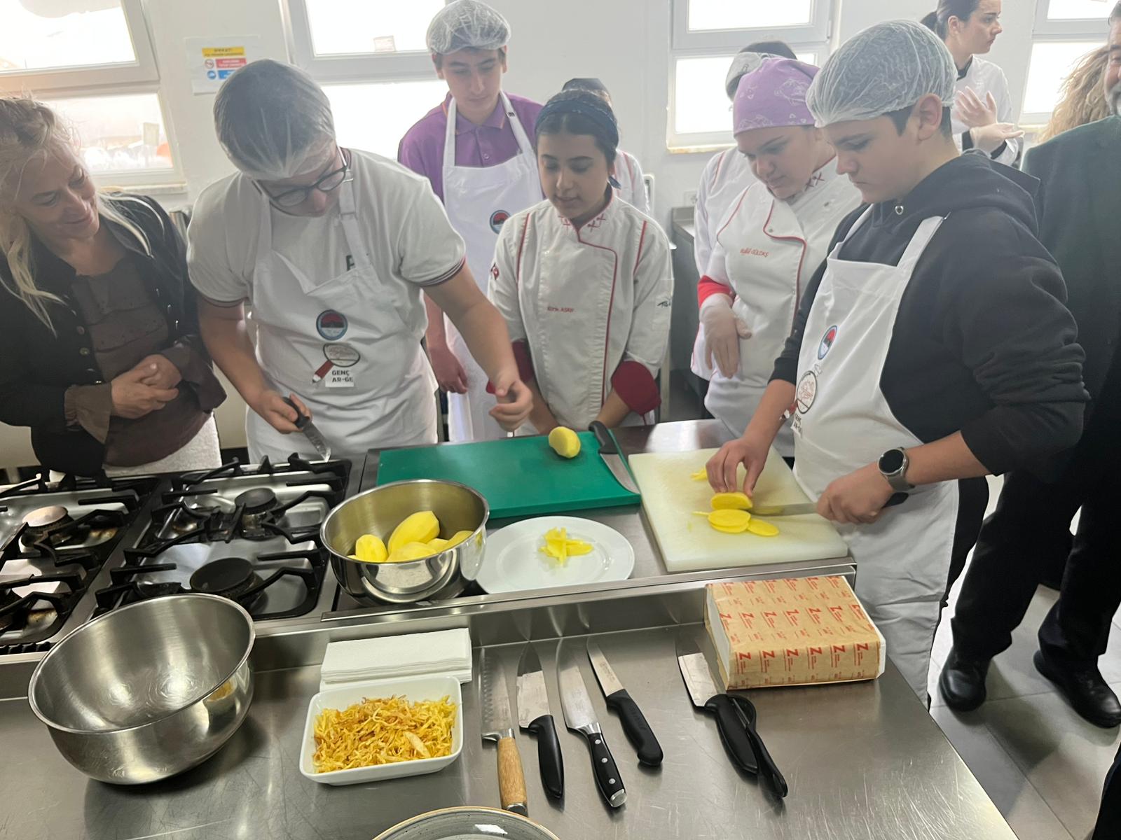 BODRUM GENÇ AR-GE GENÇ ŞEFLER ATÖLYESİ