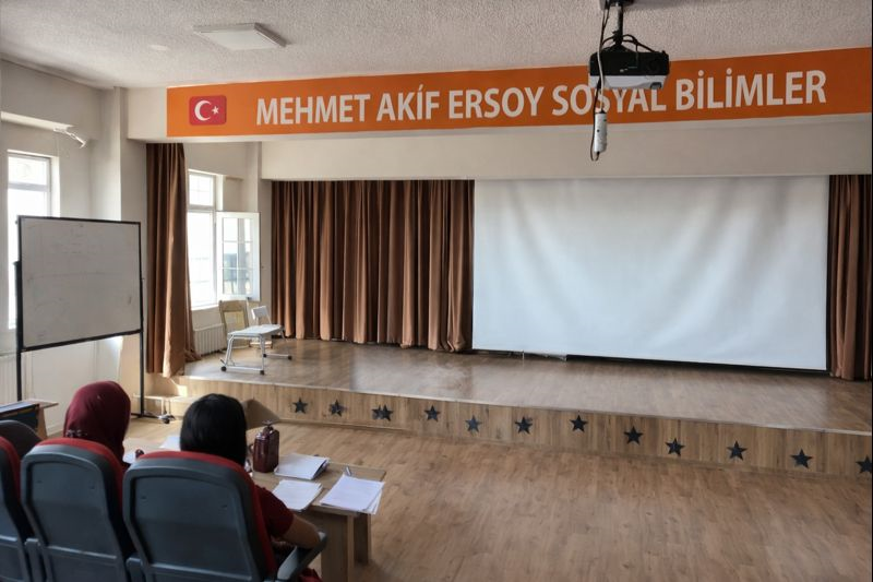 Yaratıcı Yazarlık Atölyesi