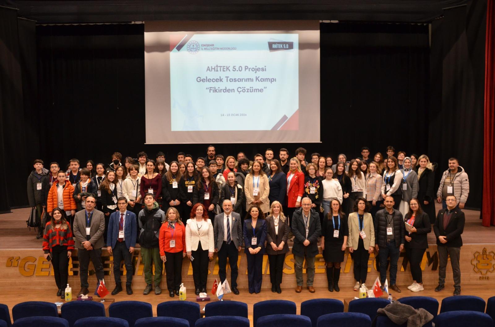 Ahilik Geleneği Geleceğin Teknolojisiyle Buluştu: AHİTEK 5.0 Gelecek Tasarımı Kampı Tamamlandı