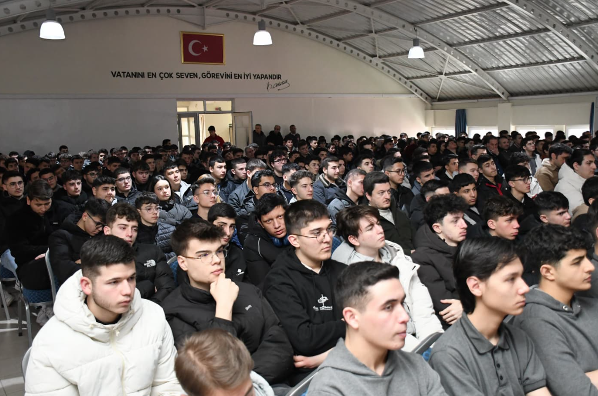 Genç AR-GE Ruhuna Yeni Soluk: "Havacılık Teknisyen Okulu" Kapılarını Açtı!