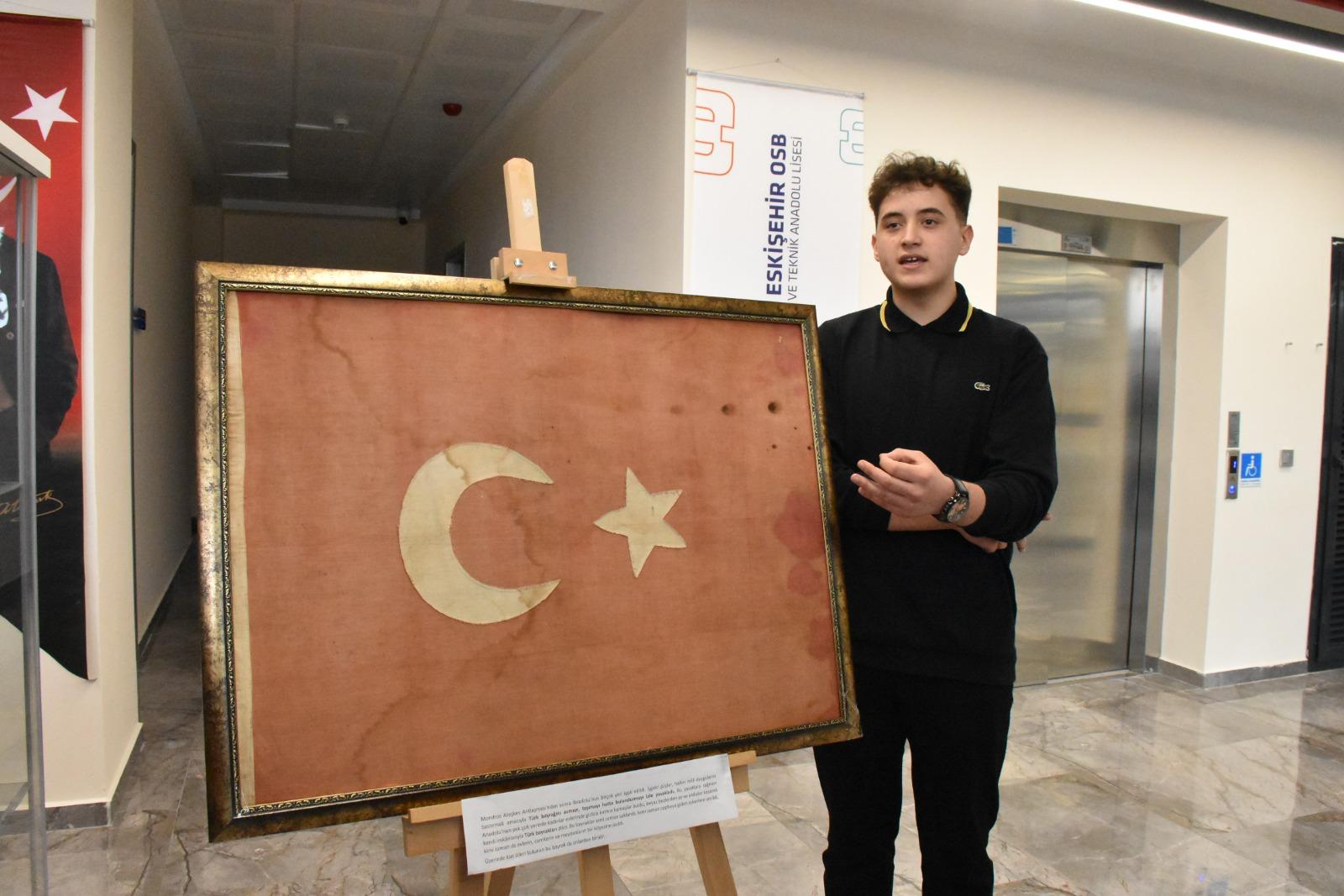 EOSB Teknik Kolejde Milli Gurur: "Bayrak" Temalı Özel Sergi Kapılarını Açtı