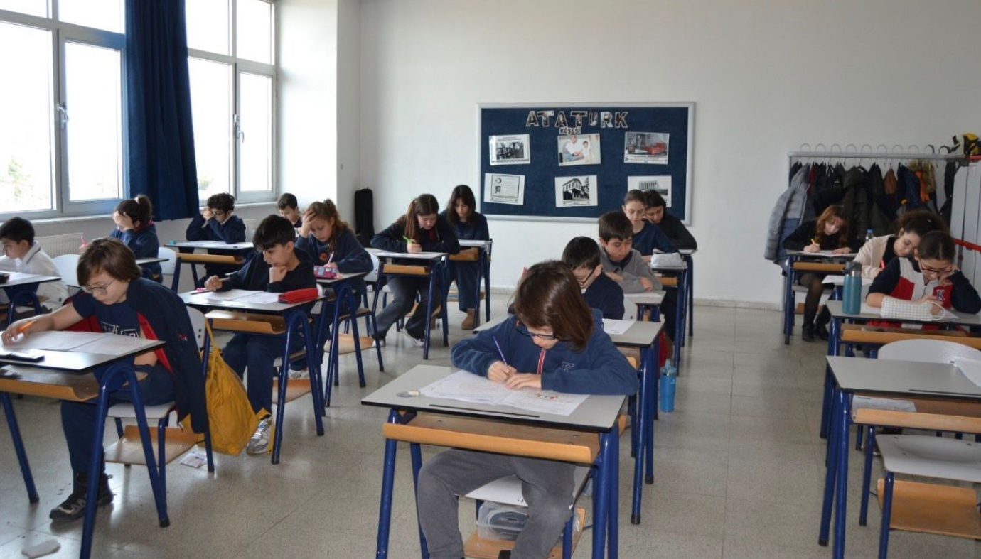 Bilimin Genç Yıldızları Sahnede: Eskişehir Bilim Olimpiyatları Akademisi Sınavı Tamamlandı!