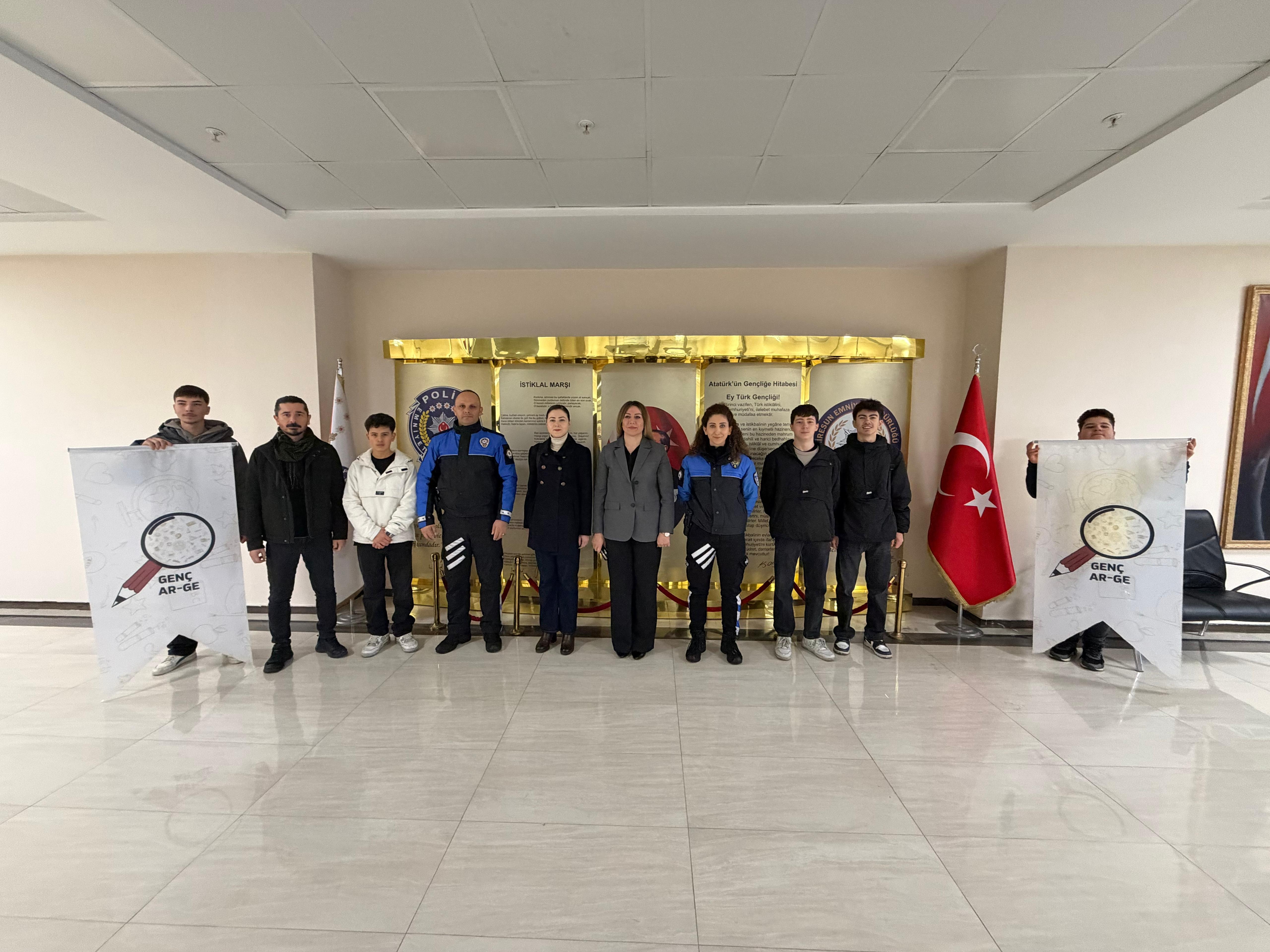GENÇ AR-GE’DEN EMNİYET MÜDÜRLÜĞÜNE ZİYARET