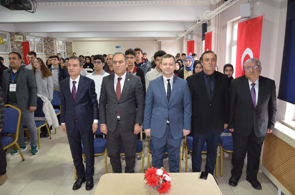GENÇ AR-GE NEFERLERİ DÜŞÜNCE DÜNYALARINI ZENGİNLEŞTİREN BİR DENEYİM YAŞADILAR