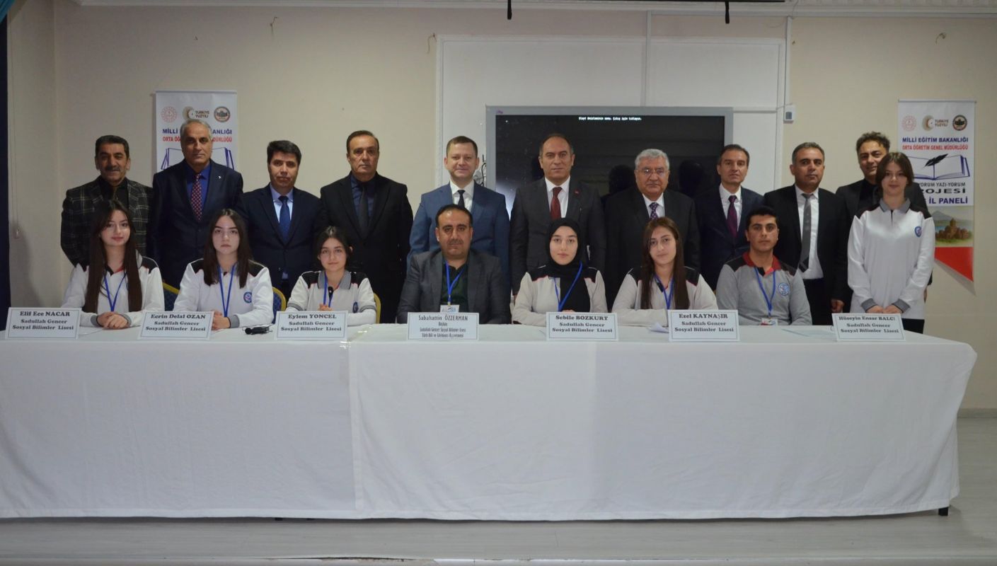 GENÇ AR-GE NEFERLERİ DÜŞÜNCE DÜNYALARINI ZENGİNLEŞTİREN BİR DENEYİM YAŞADILAR