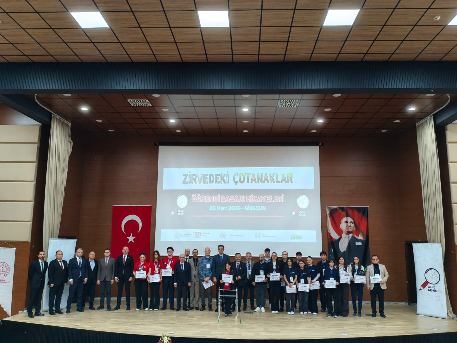 Genç AR-GE Zirvedeki Çotanaklar Programı Büyük Coşkuyla Gerçekleştirildi
