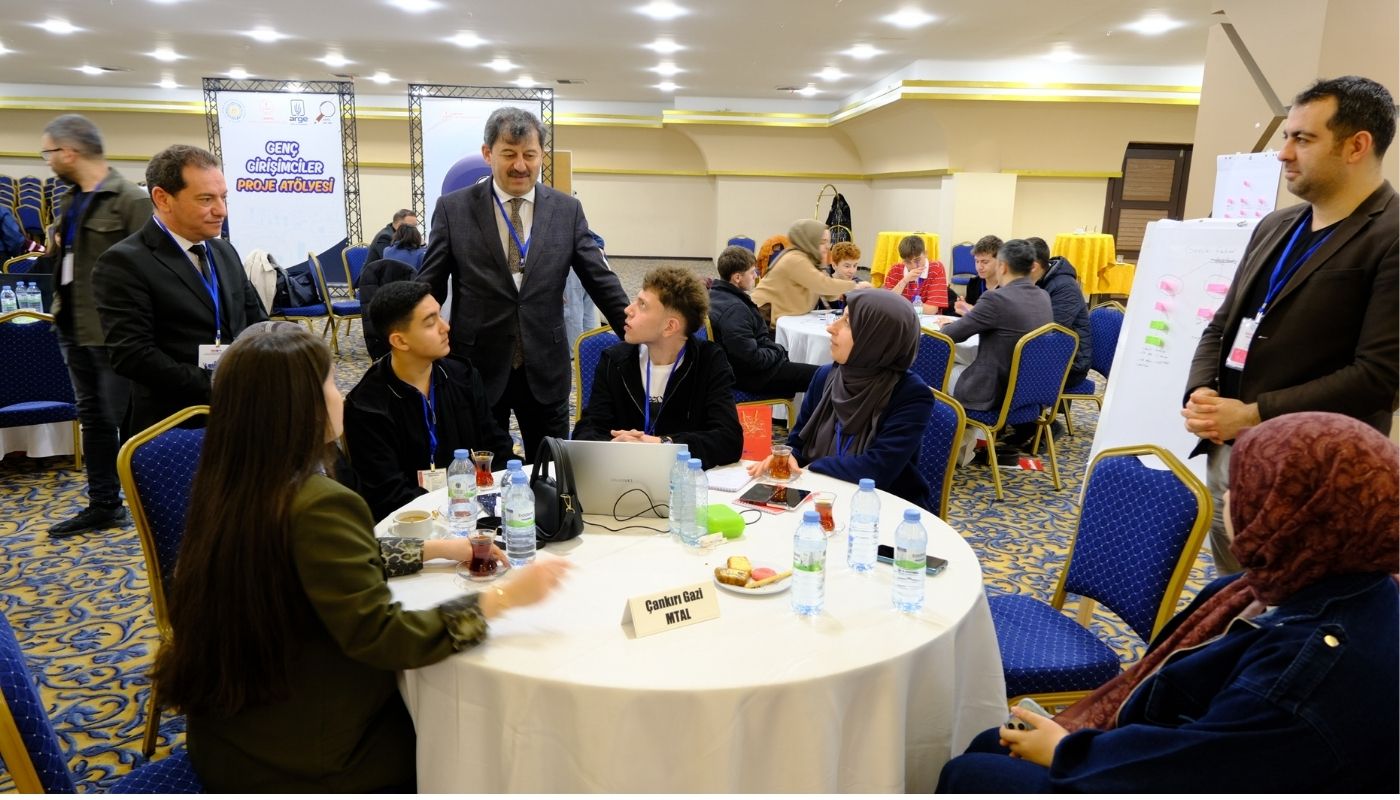 Genç Girişimciler Proje Atölyesi