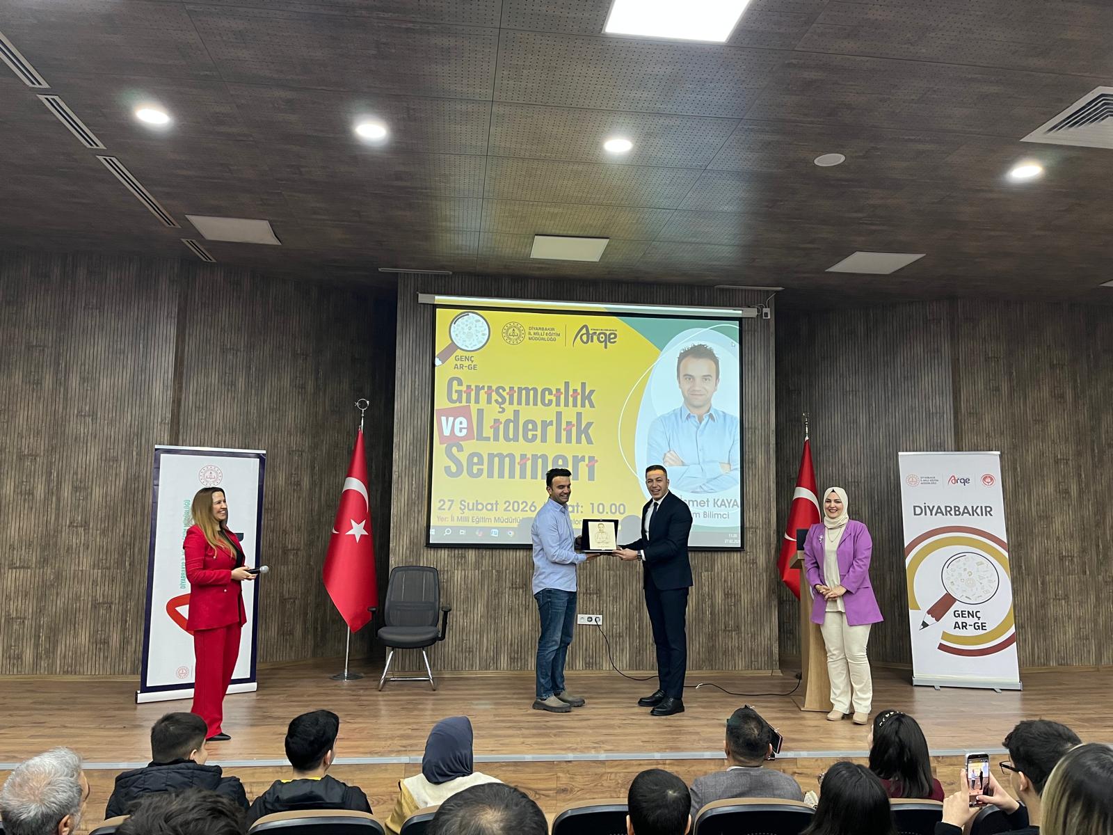 Girişimcilik ve Liderlik Semineri
