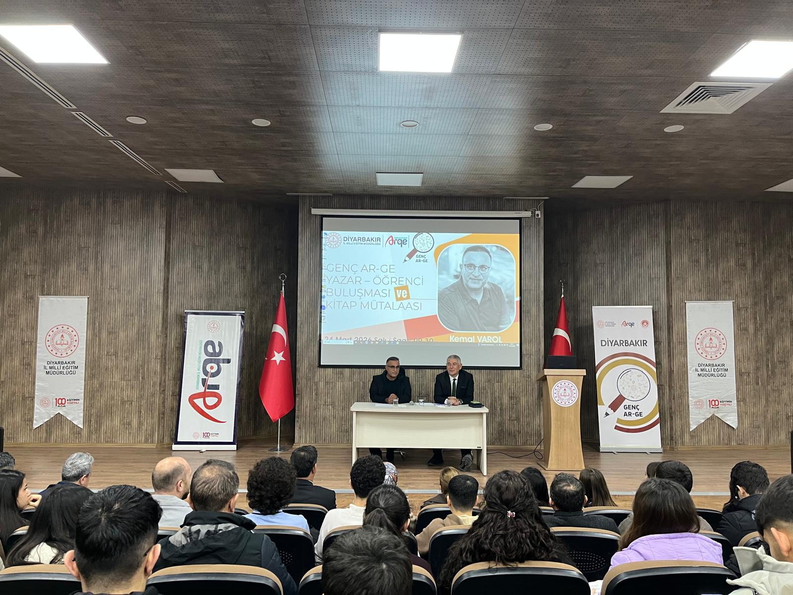 Yazar-Öğrenci Buluşmaları ve Kitap Mütalaası
