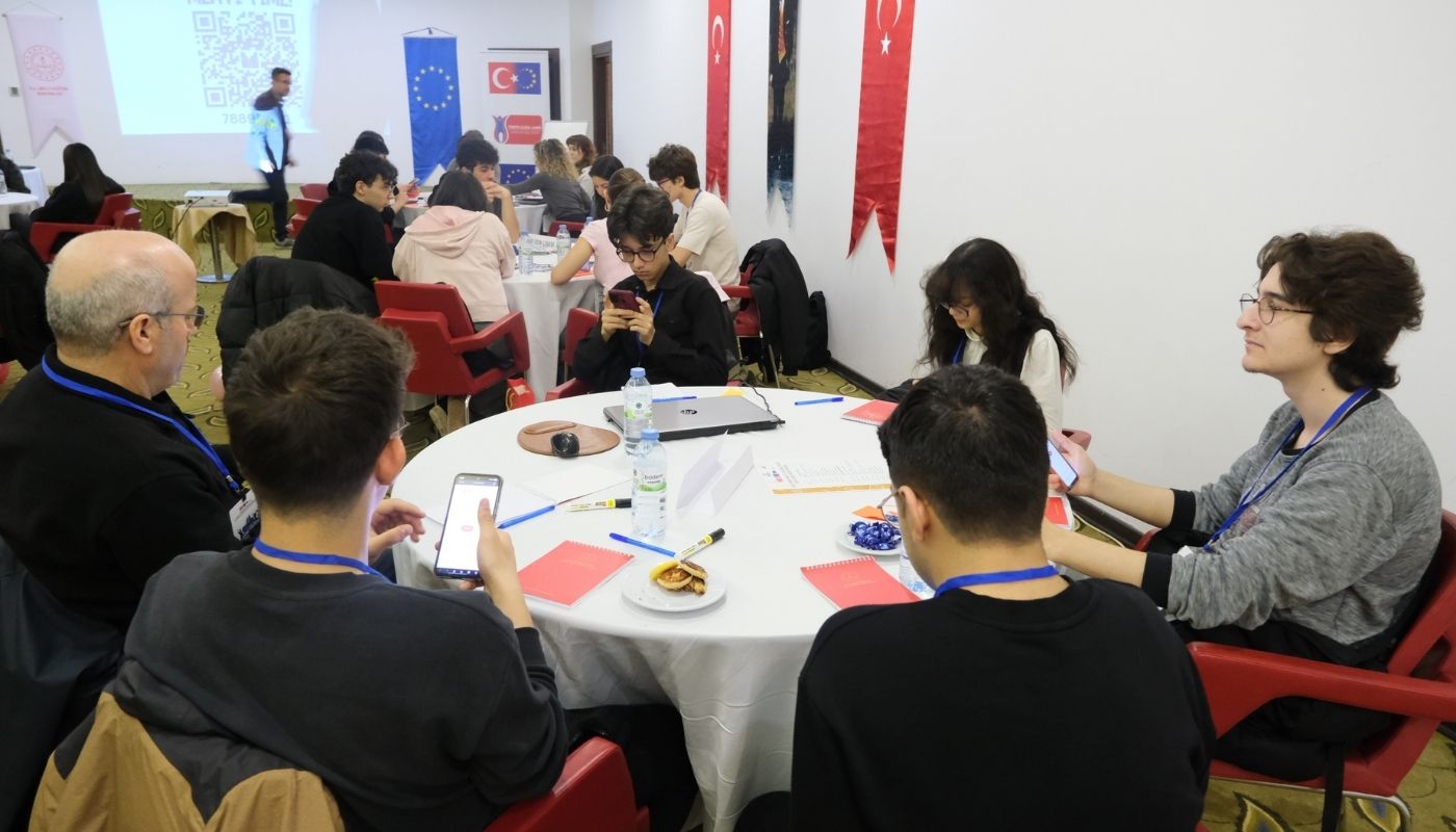 Genç Fikirden Projeye Uygulamalı Gençlik Projesi Yazma Eğitimi
