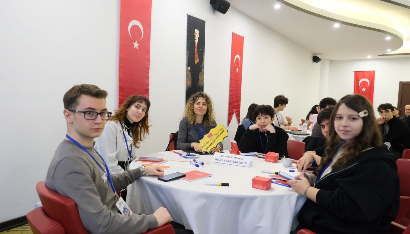 Genç Fikirden Projeye Uygulamalı Gençlik Projesi Yazma Eğitimi