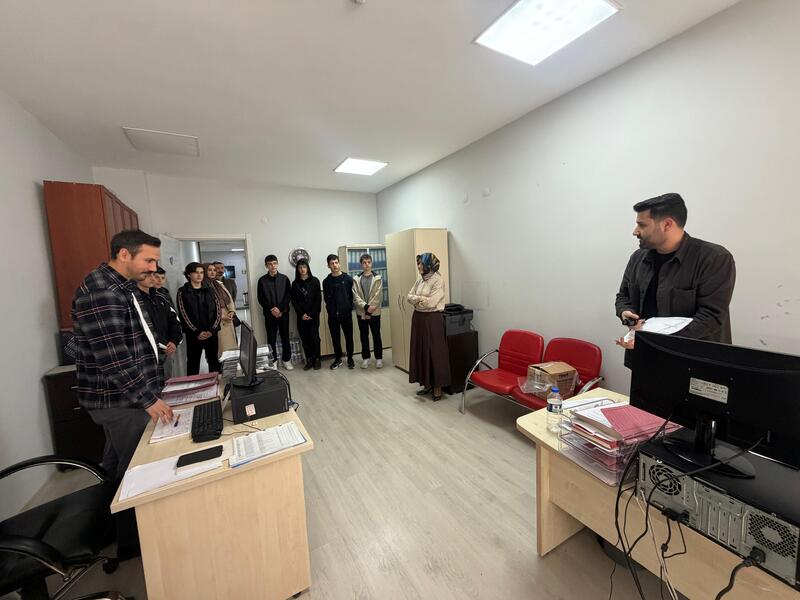GENÇ AR-GE'DEN AİLE VE SOSYAL HİZMETLER MÜDÜRLÜĞÜNE ZİYARET