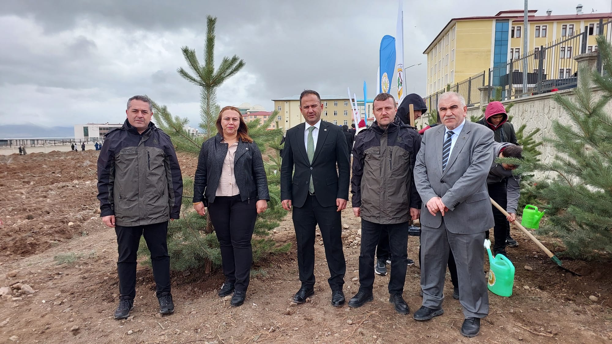 GENÇ AR-GE  FAALİYETLERİ KASPSAMINDA FİDAN DİKİM ETKİNLİĞİ