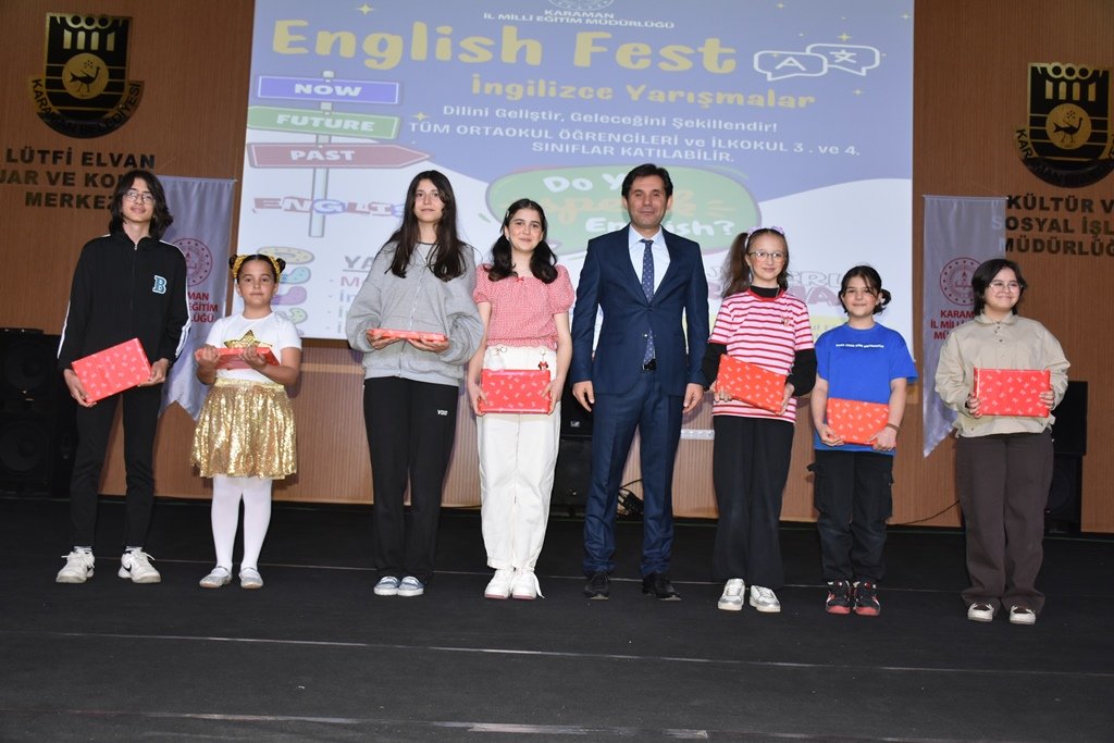Öğrenciler İngilizceyi Sahneye Taşıdı: Karaman'da English Fest Finali