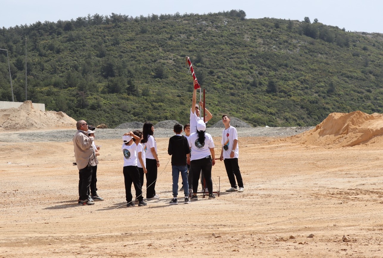 ULA GENÇ AR-GE TEKNOFEST ROKET YAPIMI ATÖLYESİ