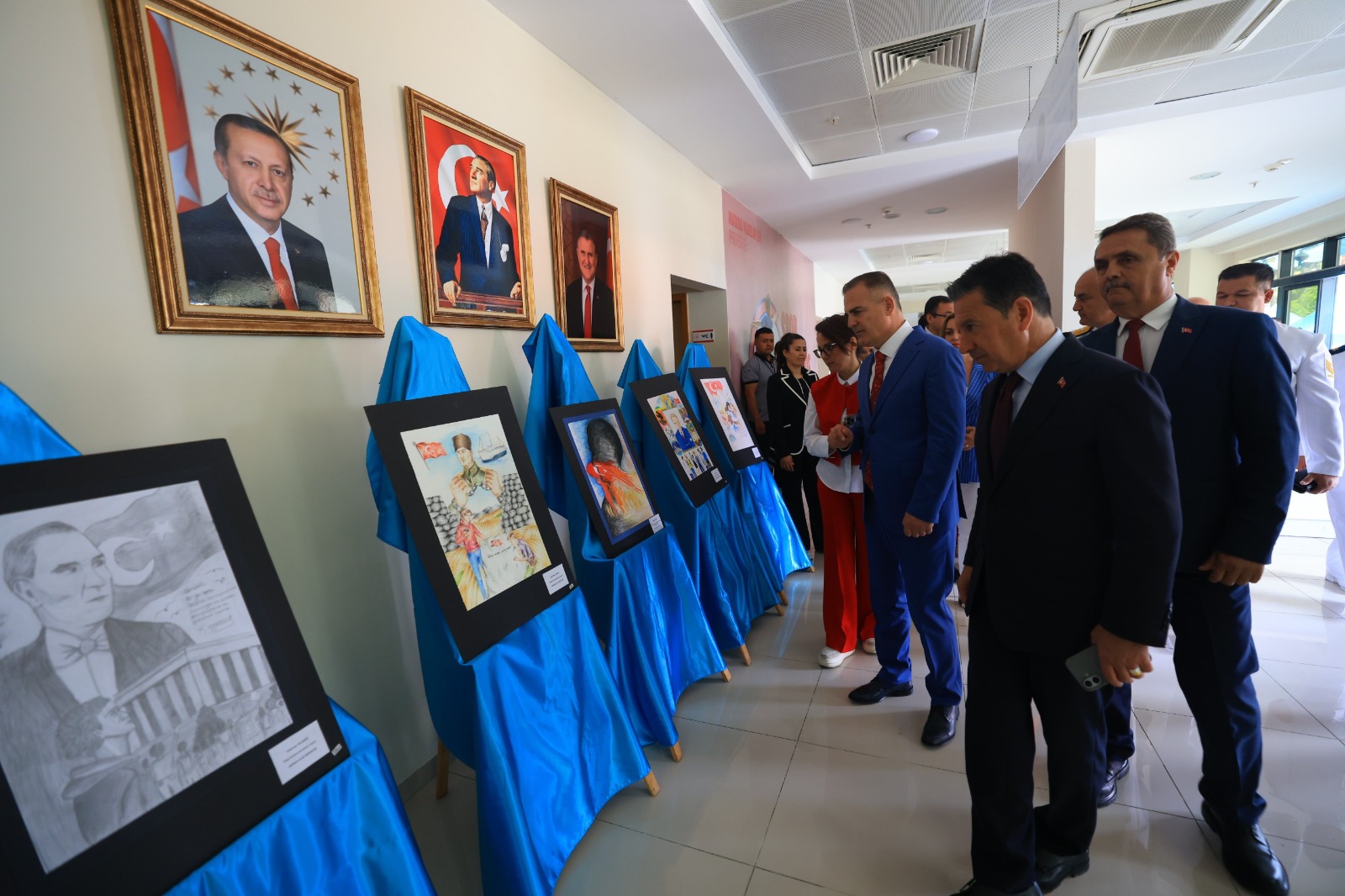BODRUM GENÇ-ARGE GENÇLERİN GÖZÜNDEN ATATÜRK RESİM SERGİSİ