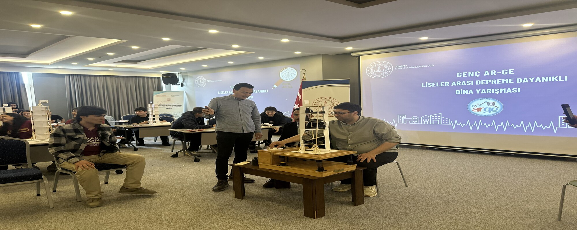 Genç AR-GE Liseler Arası Depreme Dayanıklı Bina Yarışması