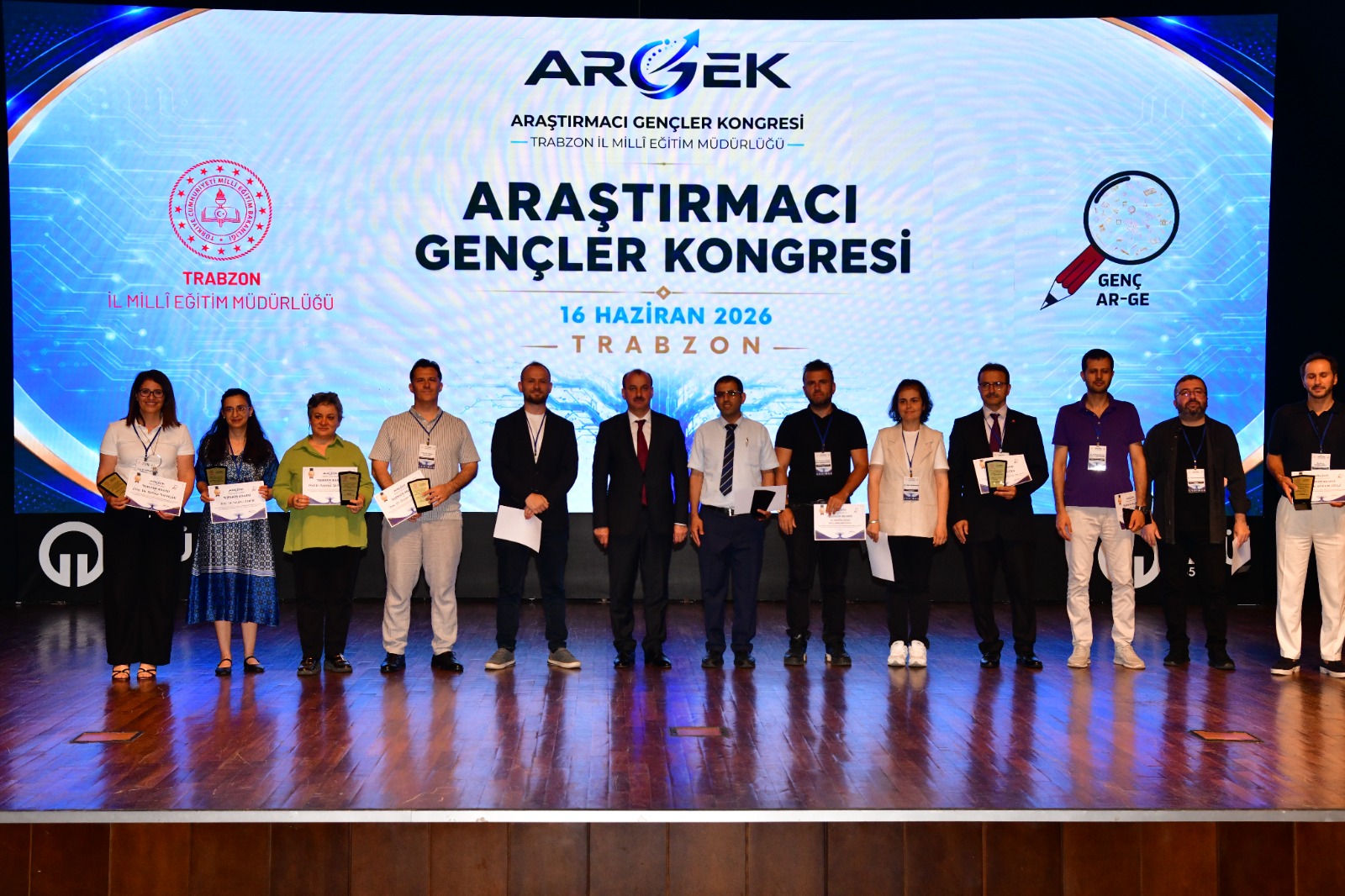 ARAŞTIRMACI GENÇLER KONGRESİ(ARGEK)