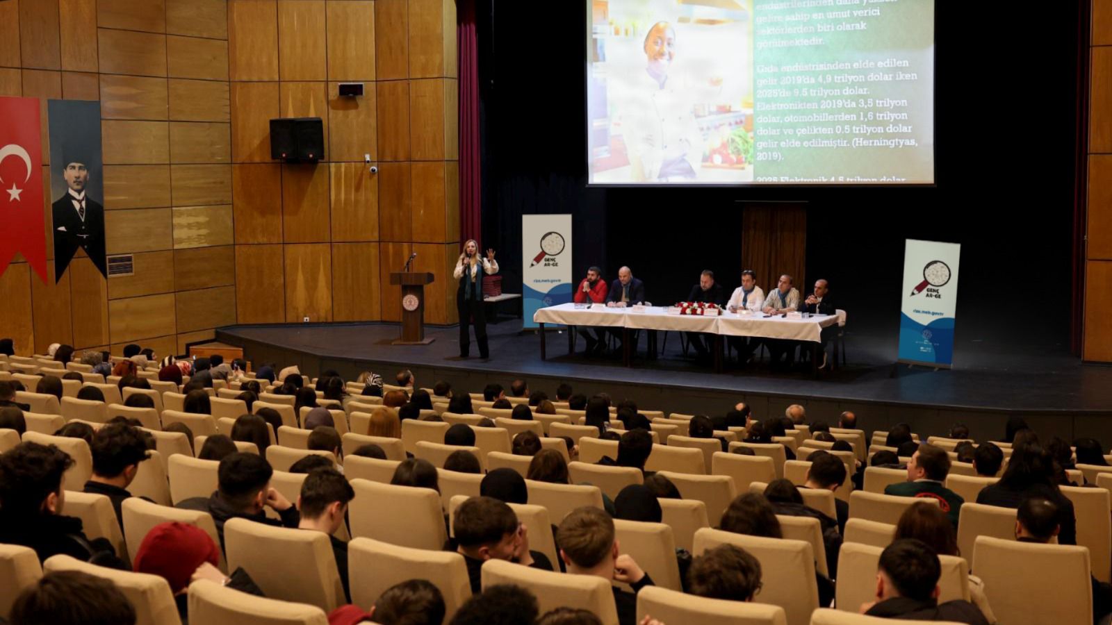 Genç AR-GE'den İlham Veren Buluşma: Gastronomi Duayenleri Öğrencilerimizle Bir Arada