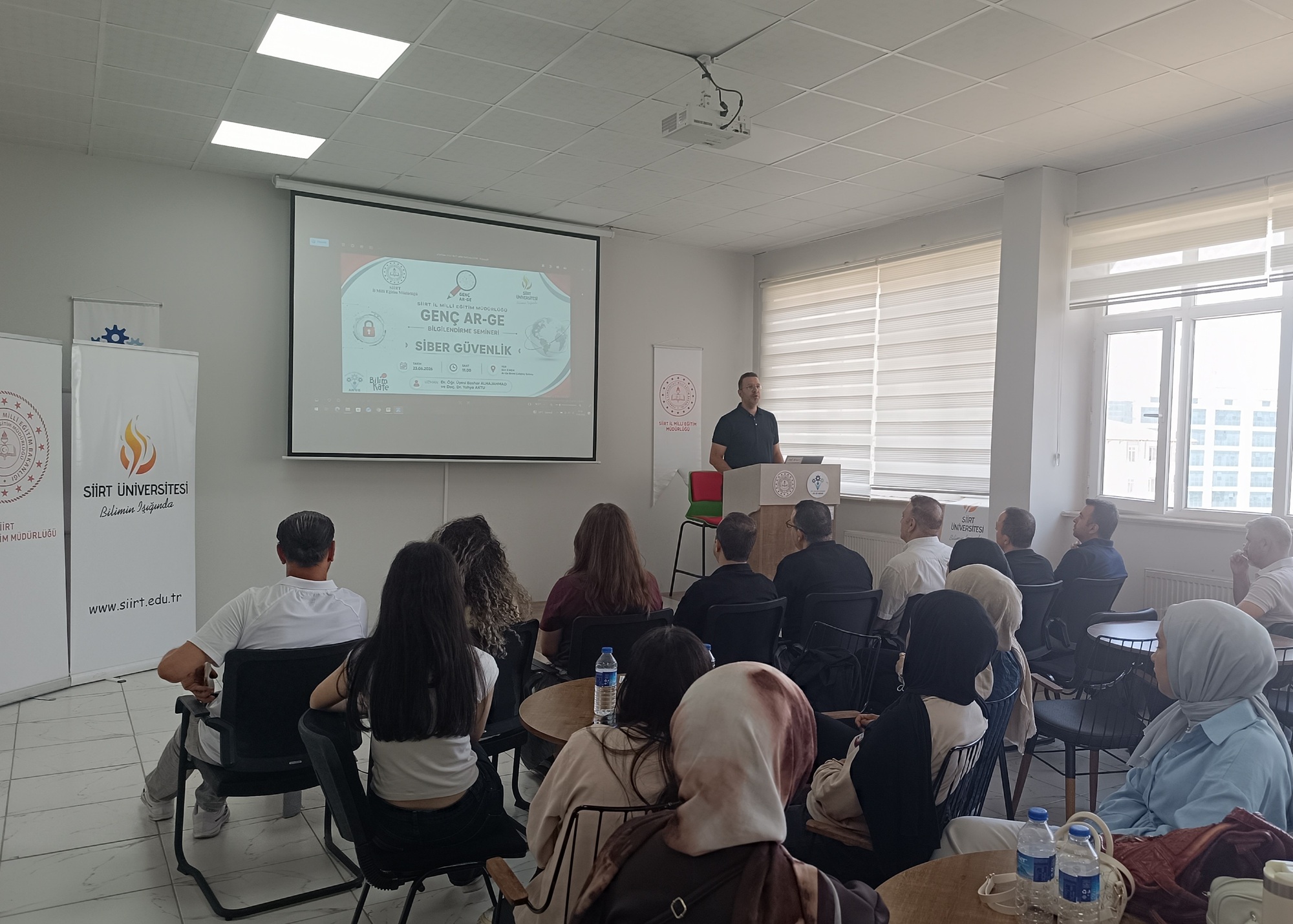 Genç AR-GE Kapsamında Siber Güvenlik Bilgilendirme Semineri Düzenlendi
