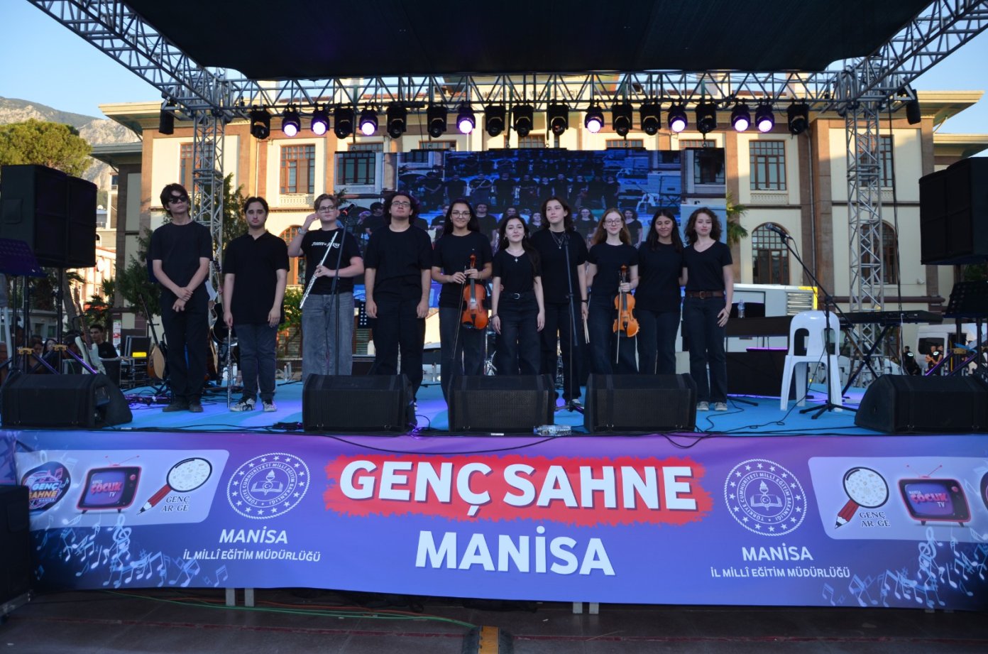 GENÇ SAHNE MANİSA FİNALİ