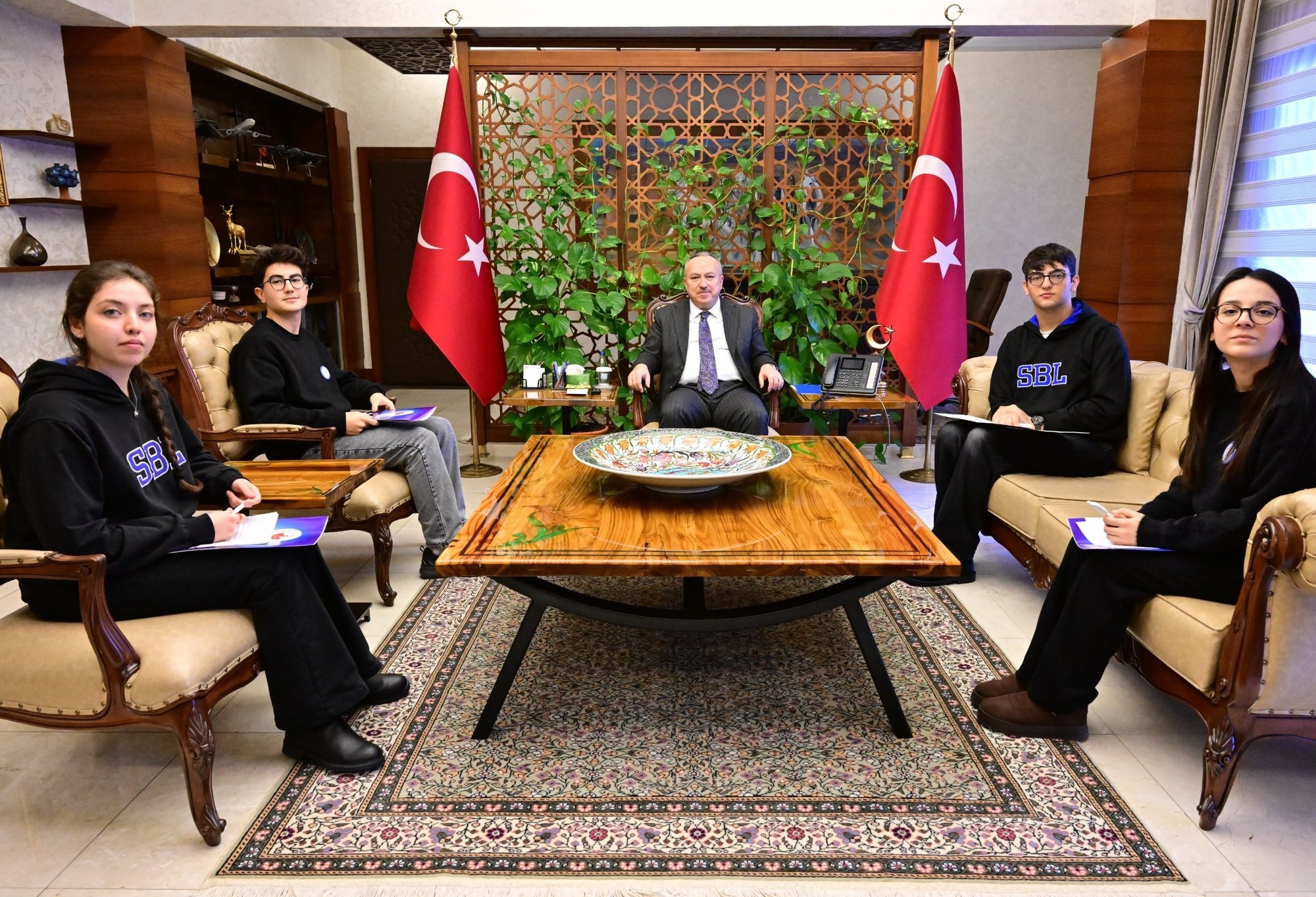 Valimiz Ali Fidan İle Öğrencilerimizin "Geleceğimiz İçin Su" Projesi Konulu Röportajı